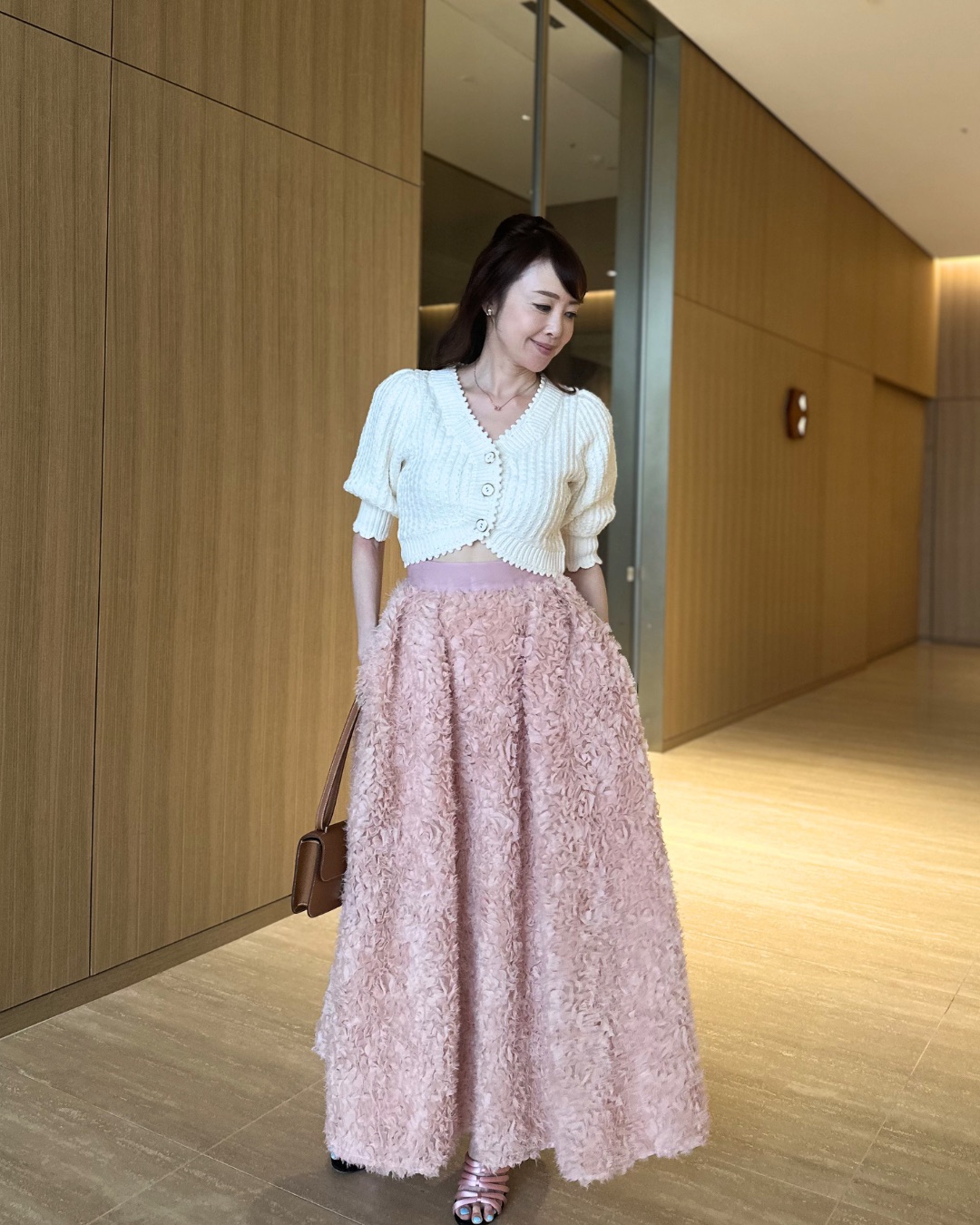 Lookbook — ニットカーディガン